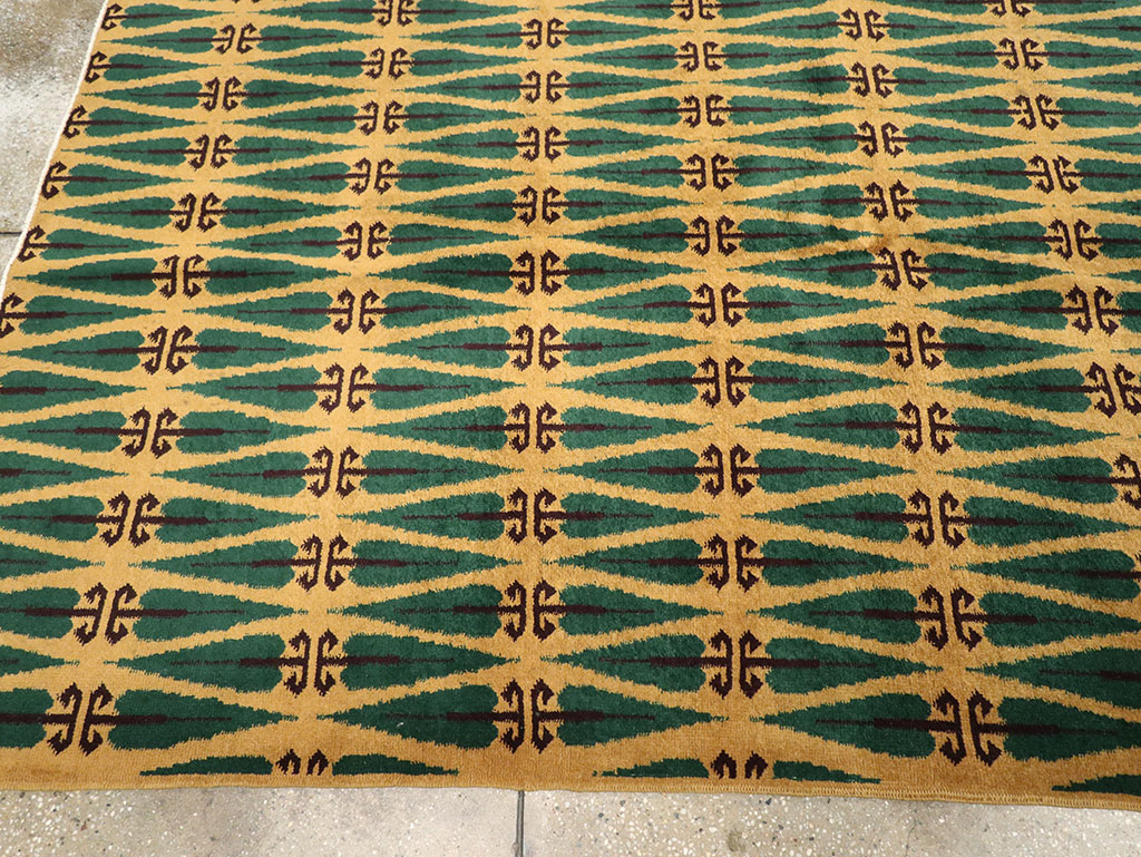 Vintage Turkish Anatolian Art Deco Carpet, No.25111 - Staging