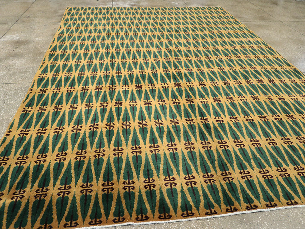 Vintage Turkish Anatolian Art Deco Carpet, No.25111 - Staging
