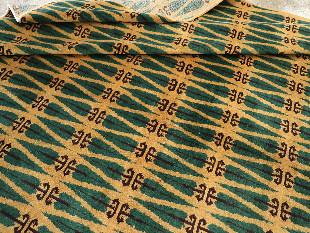 Vintage Turkish Anatolian Art Deco Carpet, No.25111 - Staging