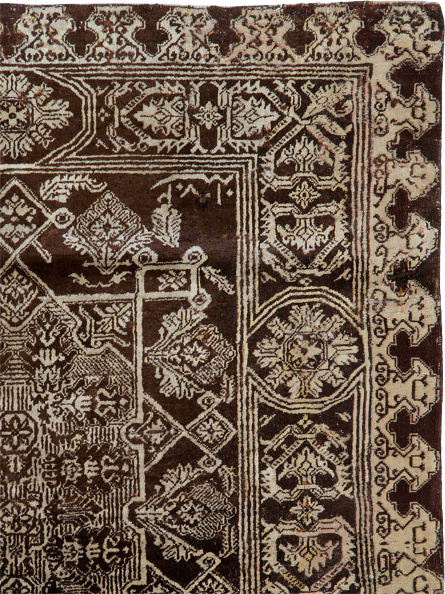 Antique Indian Agra Rug, No.25143 - Staging