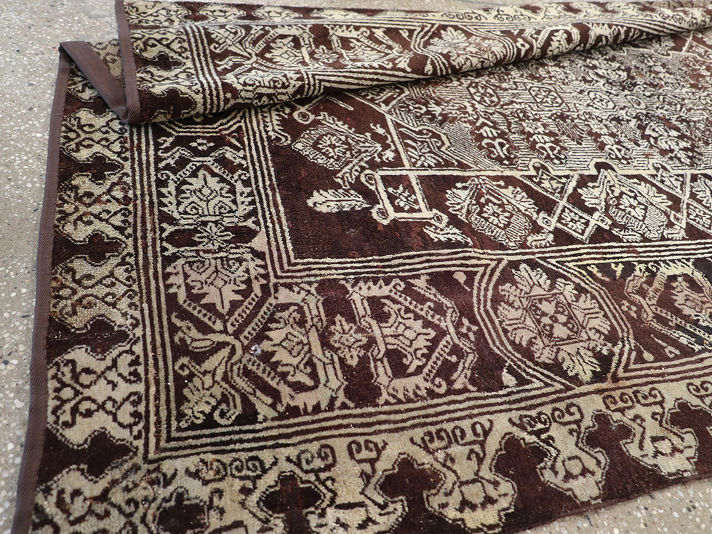 Antique Indian Agra Rug, No.25143 - Staging