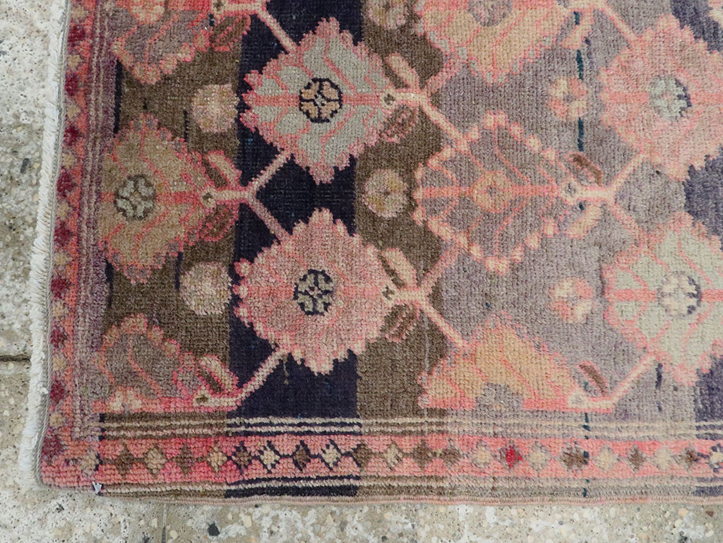 Vintage Persian Tabriz Rug, No.25166 - Staging