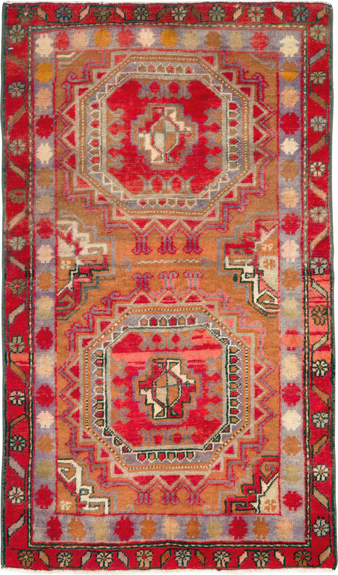 Vintage Persian Tabriz Rug, No.25170 - Staging