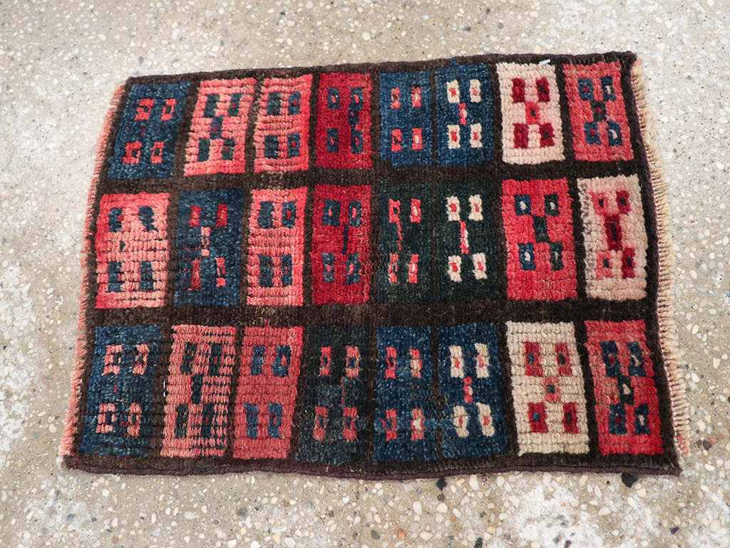 Vintage Persian Gabbeh Throw Rug, No.25174 - Staging