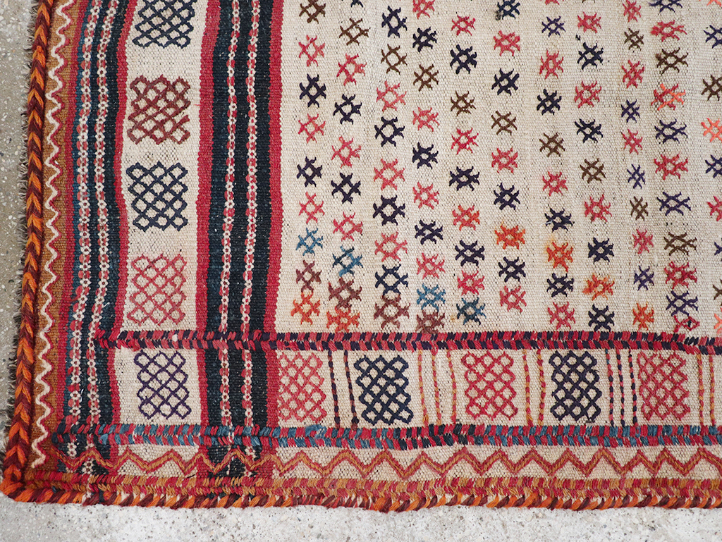 Vintage Persian Flatweave Kilim Throw Rug, No.25199 - Staging