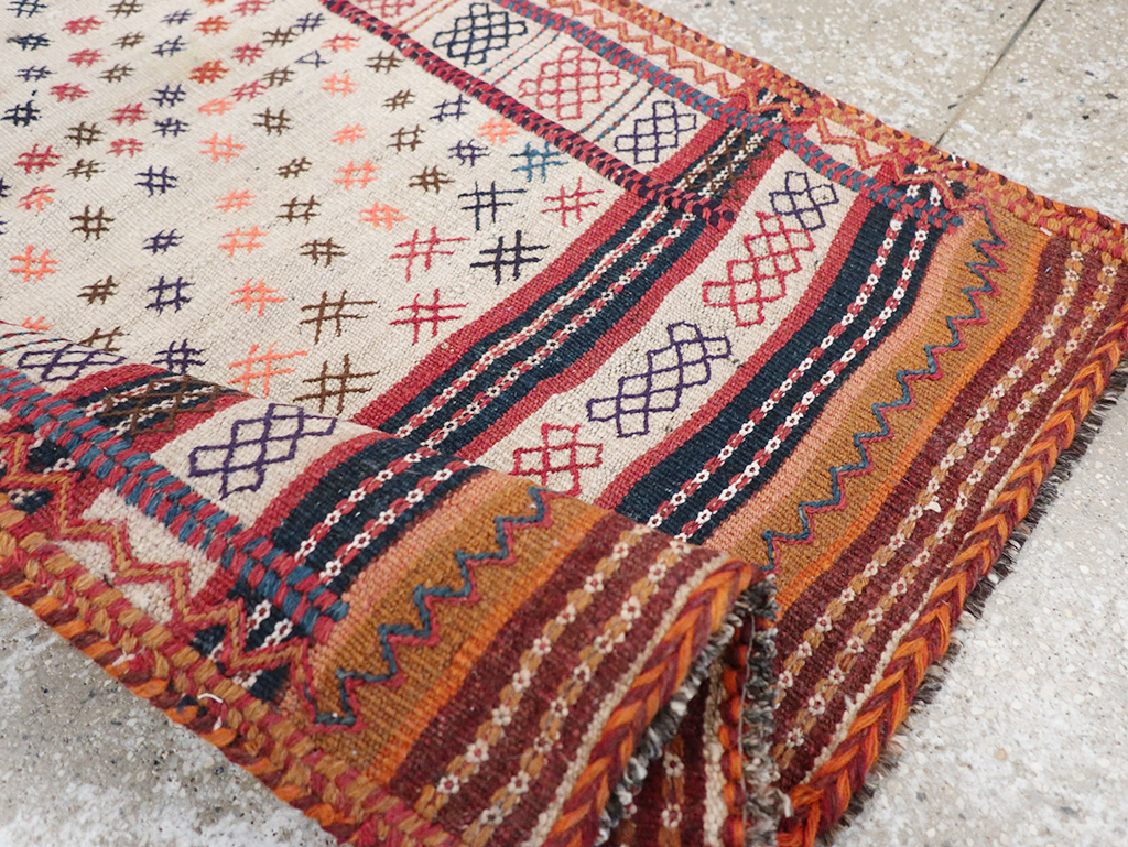 Vintage Persian Flatweave Kilim Throw Rug, No.25199 - Staging