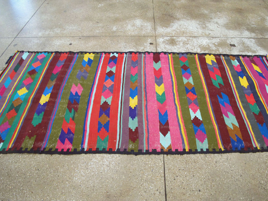 Vintage Persian Flatweave Kilim Rug (Pair: 2 of 2), No.25218 - Staging
