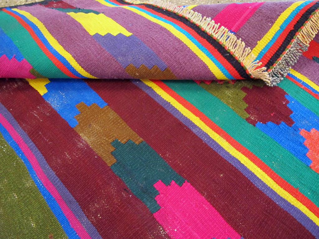 Vintage Persian Flatweave Kilim Rug (Pair: 2 of 2), No.25218 - Staging