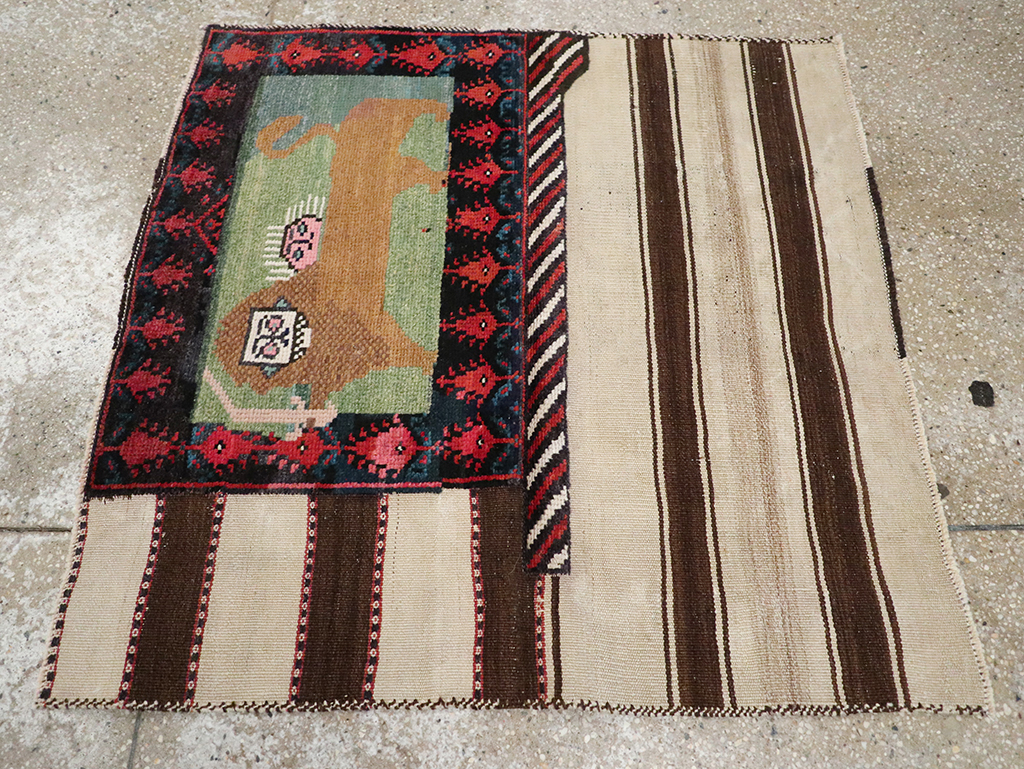 Vintage Persian Bakhtiari Pictorial Rug, No.25259 - Staging