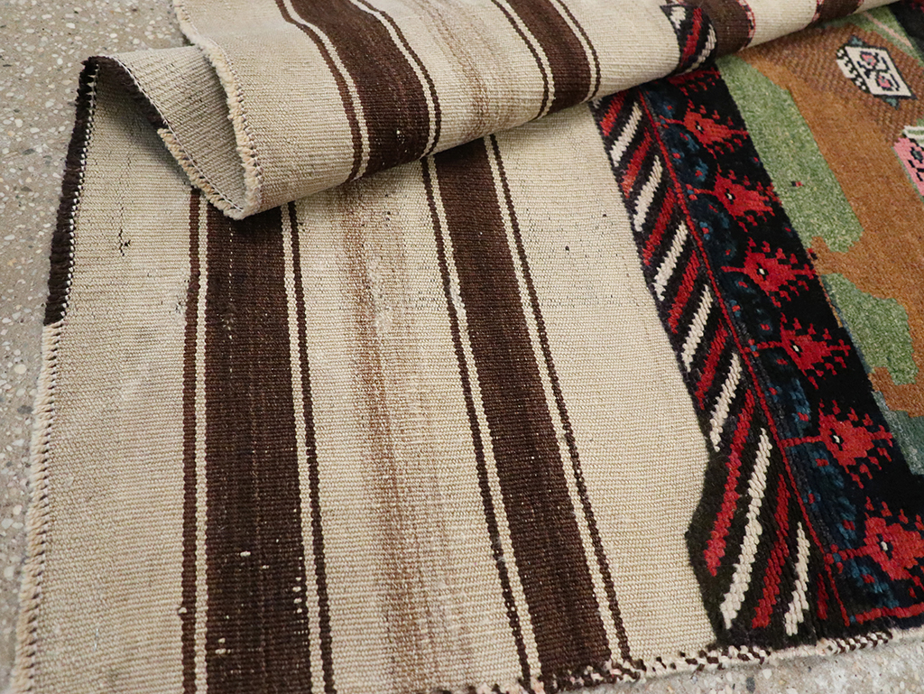 Vintage Persian Bakhtiari Pictorial Rug, No.25259 - Staging