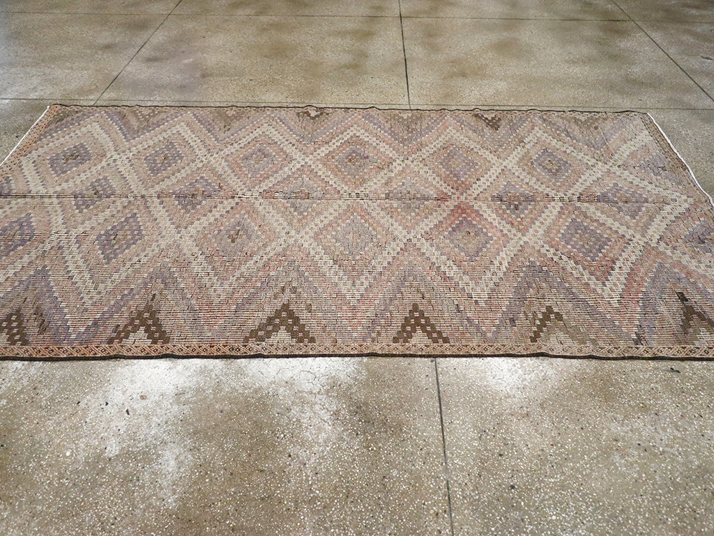 Vintage Turkish Kilim, No.25411 - Staging