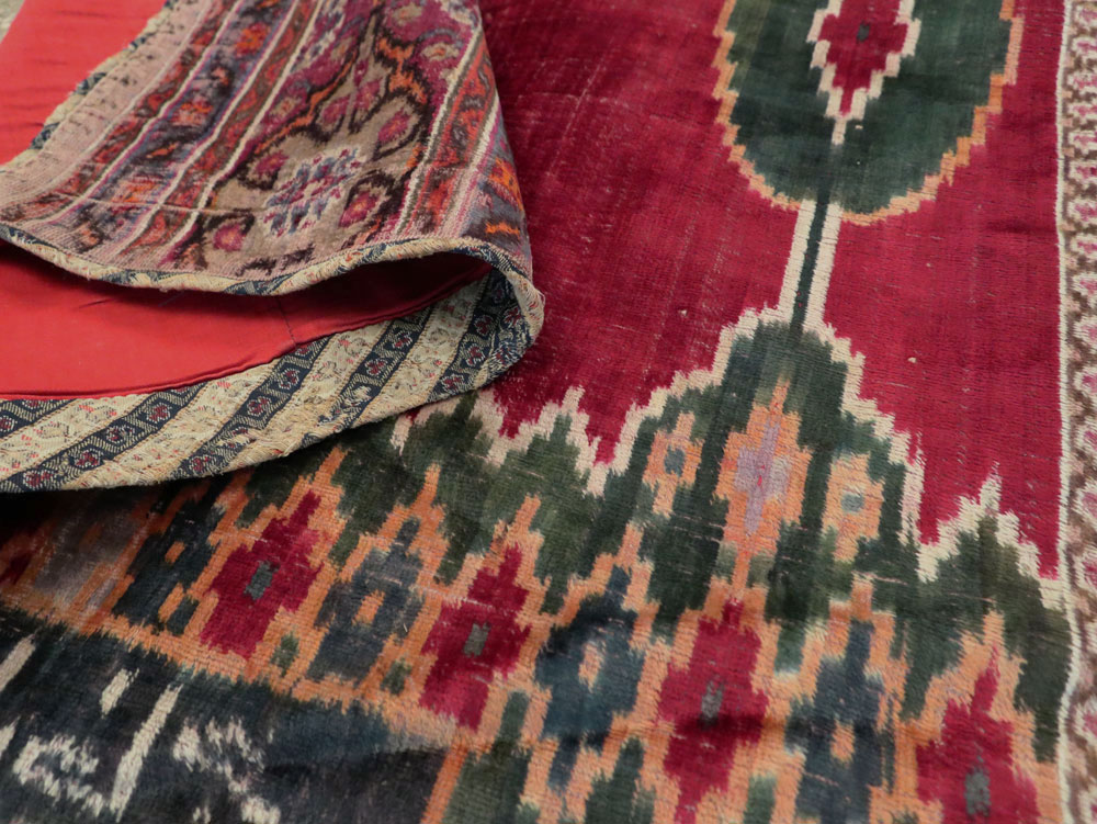 Antique Persian Yazd Silk Textile, No.25443 - Staging