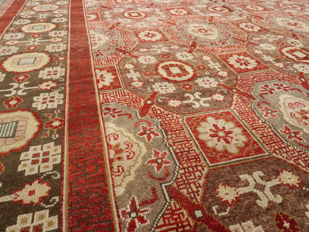 Contemporary Large Egyptian Carpet in the Khotan Style, No.25452 - Staging
