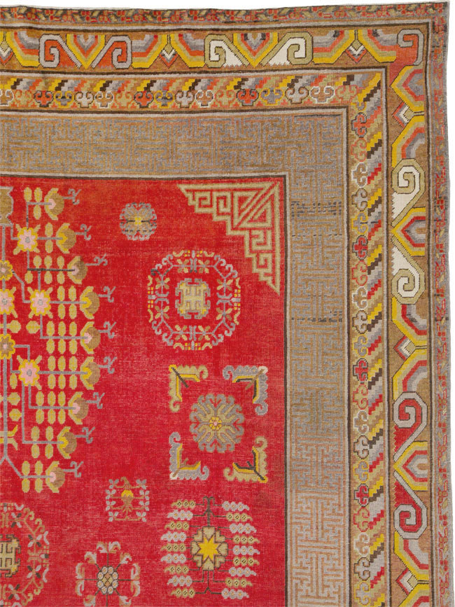Vintage East Turkestan Khotan Carpet, No.25542 - Staging