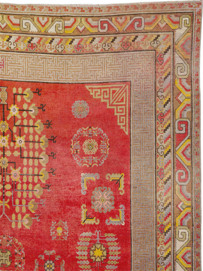Vintage East Turkestan Khotan Carpet, No.25542 - Staging