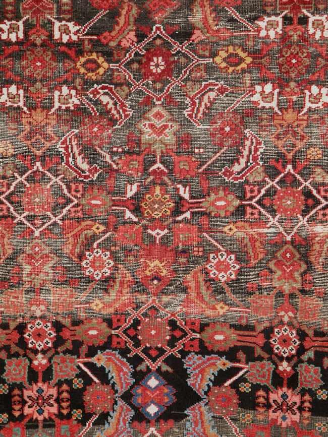 Antique Persian Mahal Rug, No.25548 - Staging