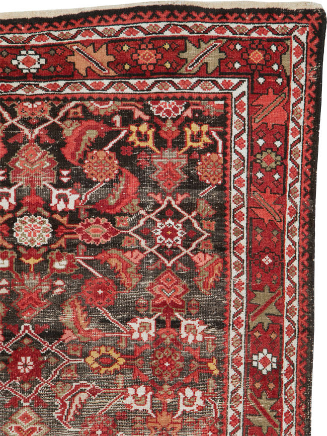 Antique Persian Mahal Rug, No.25548 - Staging