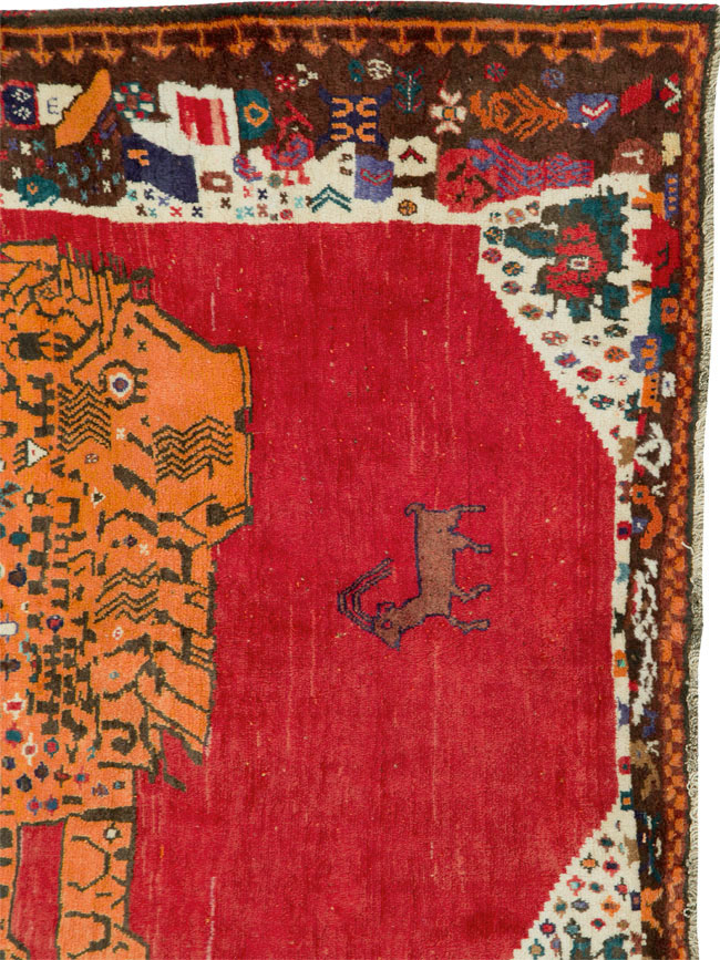 Vintage Persian Shiraz Pictorial Rug, No.25549 - Staging