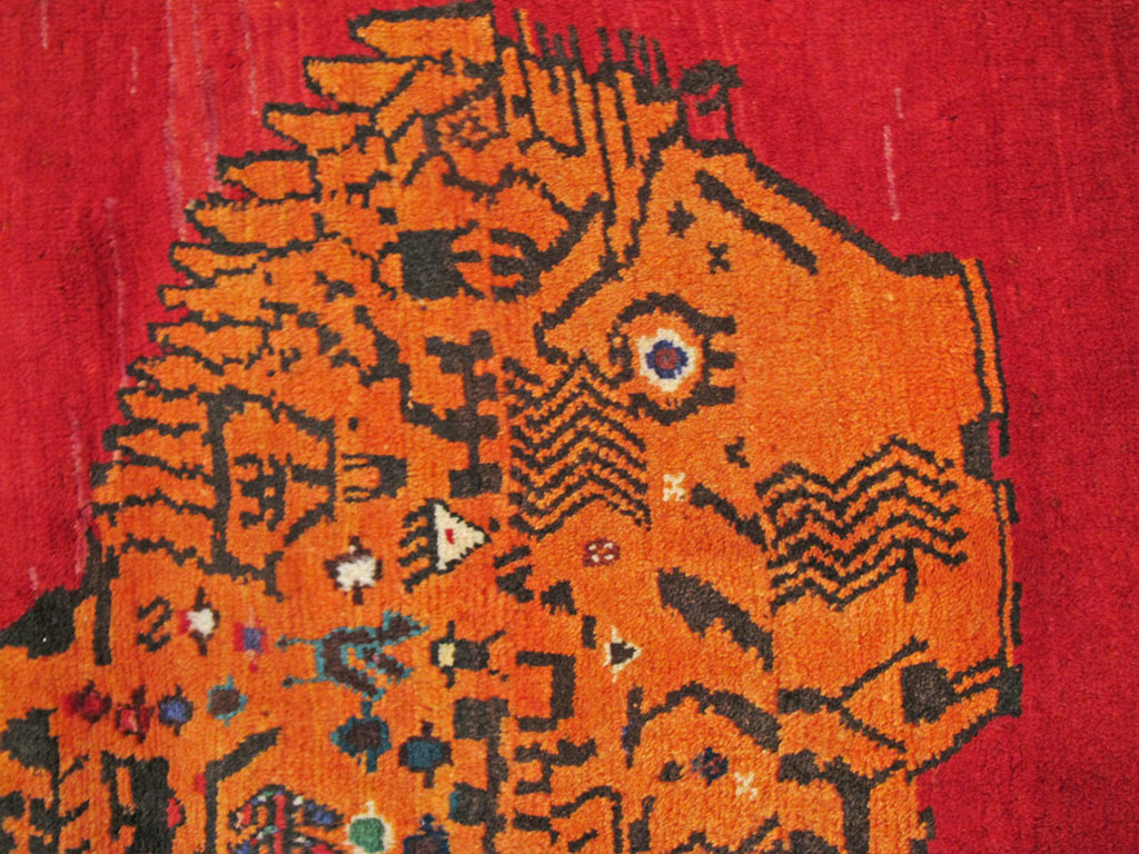 Vintage Persian Shiraz Pictorial Rug, No.25549 - Staging