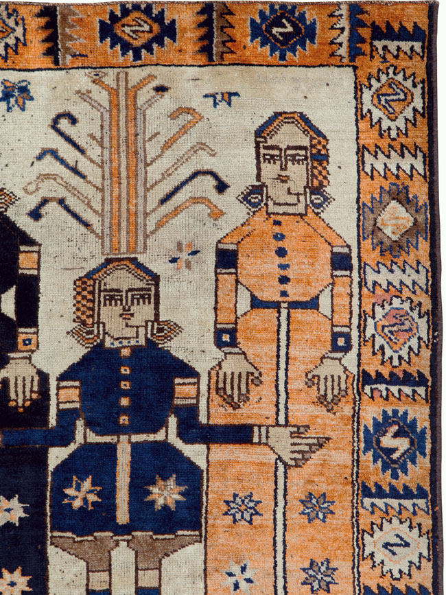 Vintage Persian Bakhtiari Pictorial Rug, No.25561 - Staging