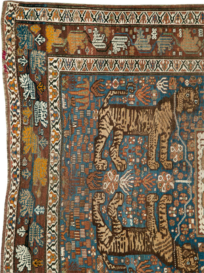 Antique Persian Qashqai Pictorial Rug, No.25570 - Staging