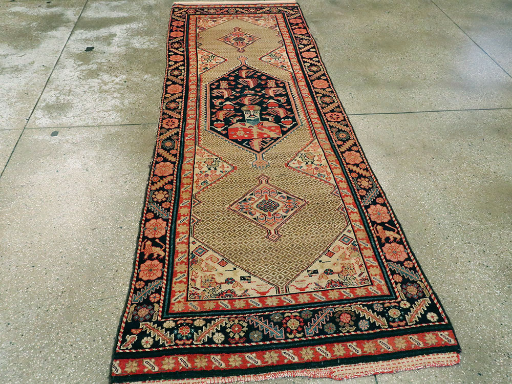 Antique Persian Hamadan Pictorial Rug, No.25572 - Staging