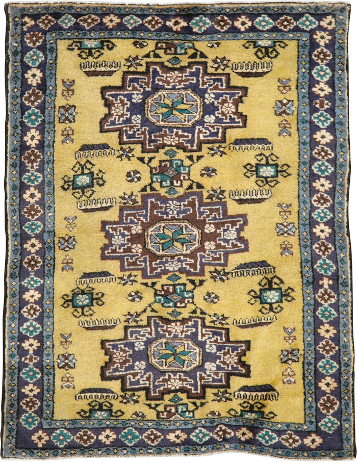 Vintage Tabriz Rug, No.25603 - Staging