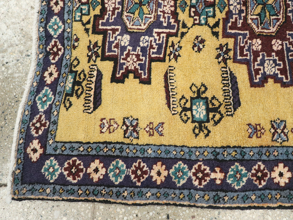 Vintage Tabriz Rug, No.25603 - Staging