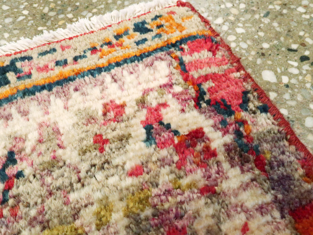 Vintage Persian Shiraz Tribal Bag Face, No.25634 - Staging