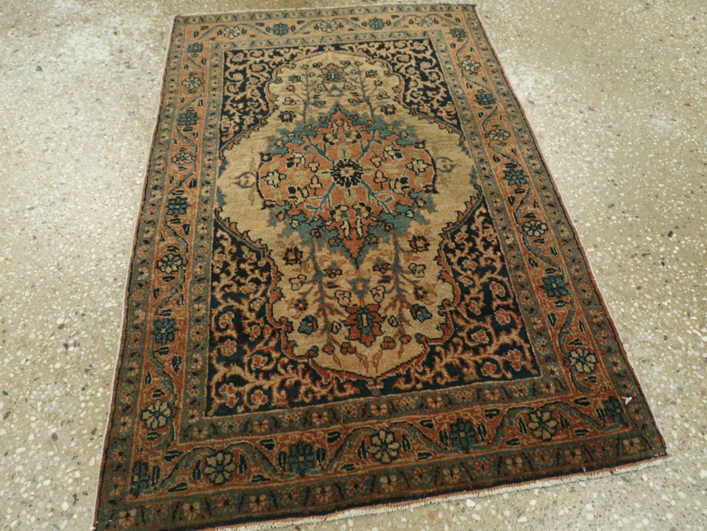 Antique Tabriz Hagi Jalili Rug, No.25684 - Staging