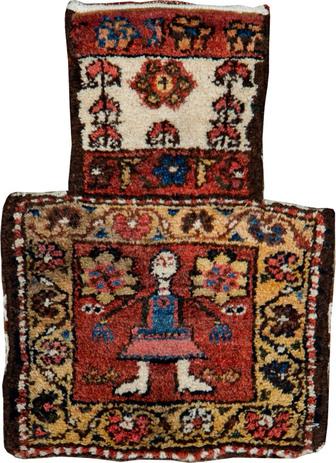 Vintage Persian Shiraz Rug, No.25686 - Staging