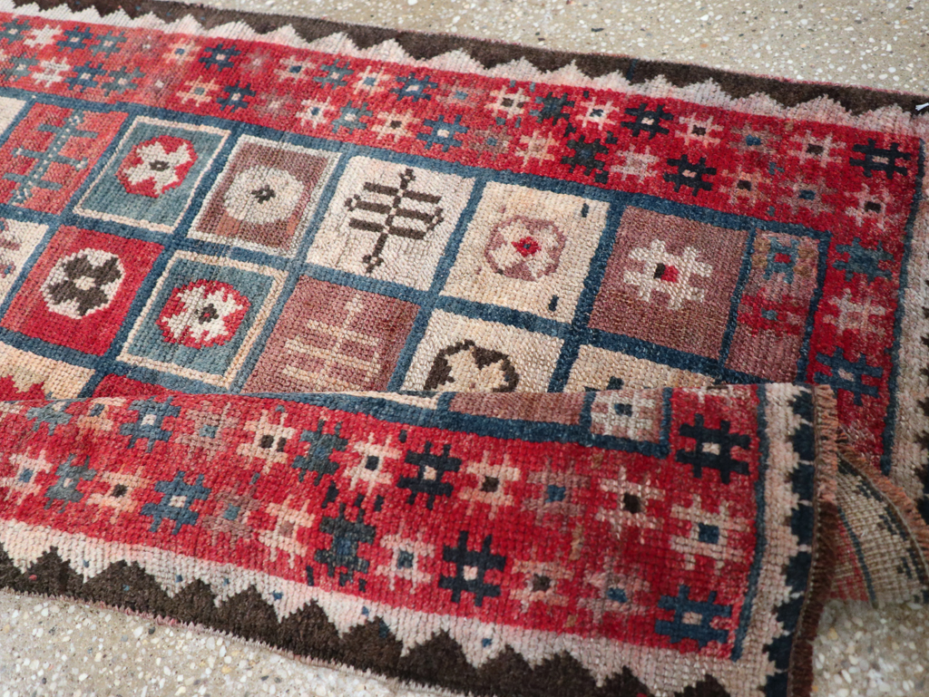 Vintage Persian Gabbeh Throw Rug, No.25693 - Staging
