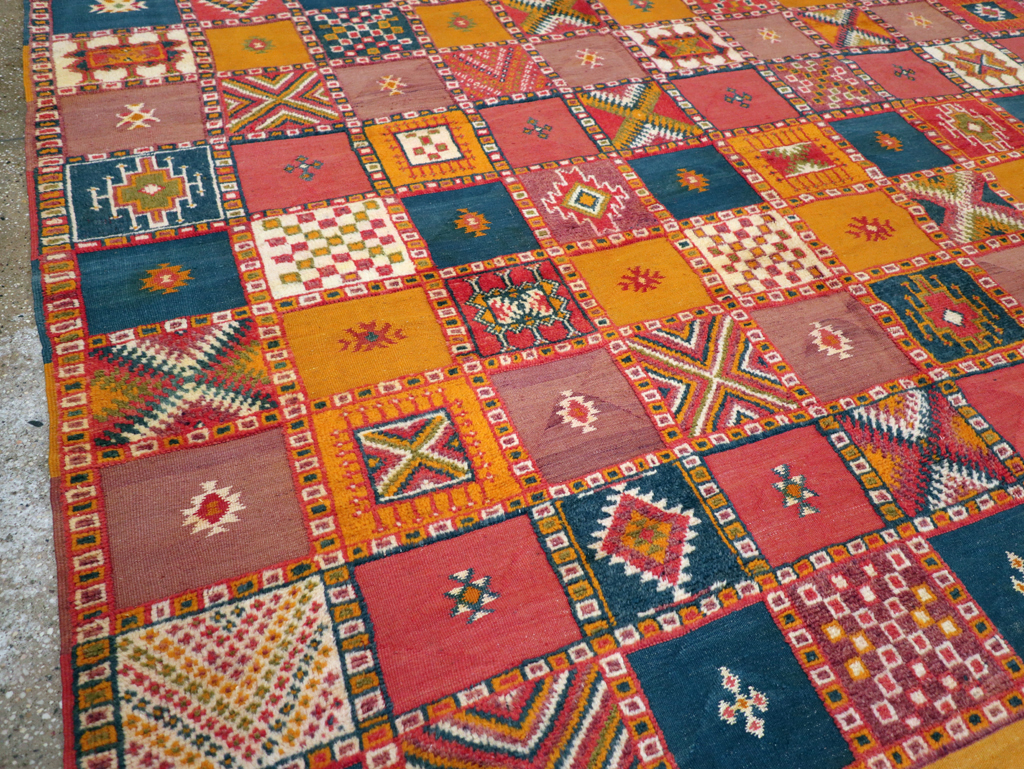 Vintage Moroccan Oversize Carpet, No.25717 - Staging