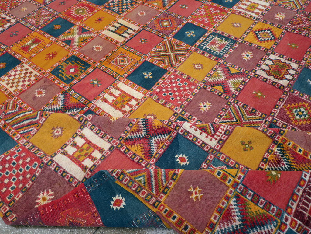 Vintage Moroccan Oversize Carpet, No.25717 - Staging