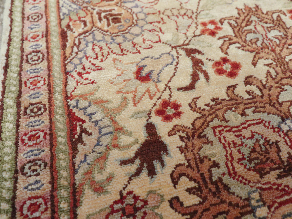 Vintage Turkish Herekeh Silk Rug, No.25721 - Staging