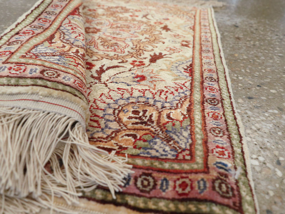 Vintage Turkish Herekeh Silk Rug, No.25721 - Staging