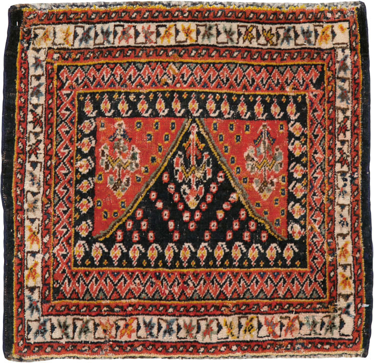 Vintage Persian Qashqai Rug, No.25722 - Staging