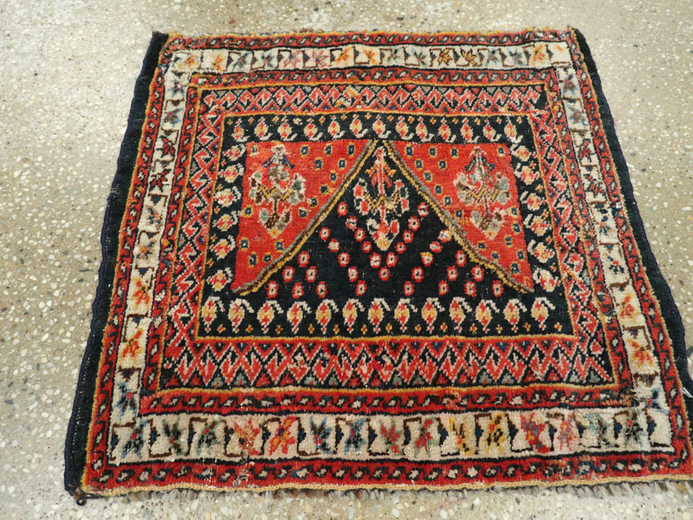 Vintage Persian Qashqai Rug, No.25722 - Staging