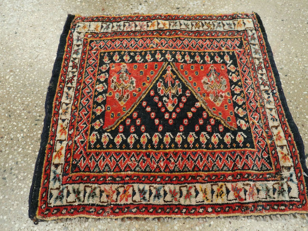 Vintage Persian Qashqai Rug, No.25722 - Staging