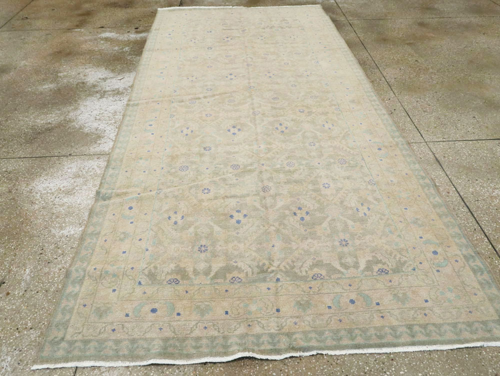 Vintage Persian Malayer Gallery Carpet, No.25742 - Staging
