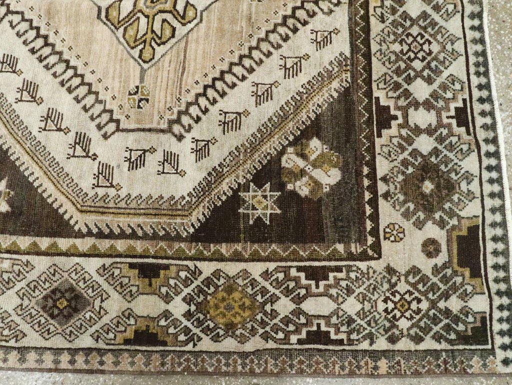 Vintage Persian Malayer Carpet, No.25756 - Staging