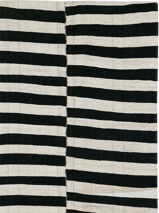 Vintage Persian Flatweave Kilim Accent Carpet, No.25840 - Staging