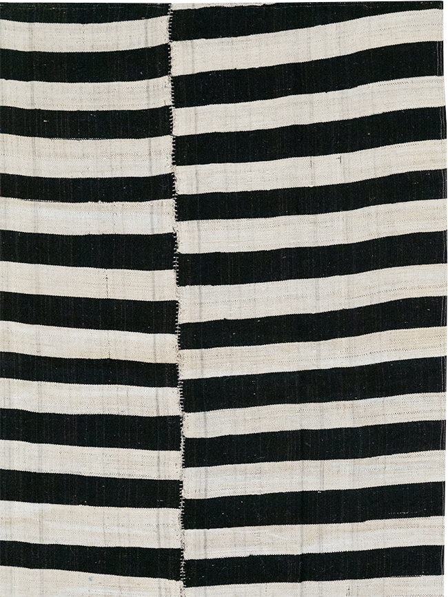 Vintage Persian Flatweave Kilim Accent Carpet, No.25840 - Staging