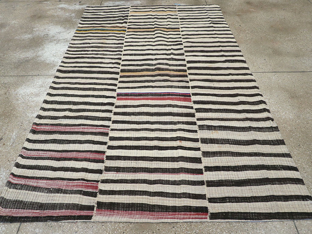 Vintage Persian Flatweave Kilim Accent Rug, No.25843 - Staging