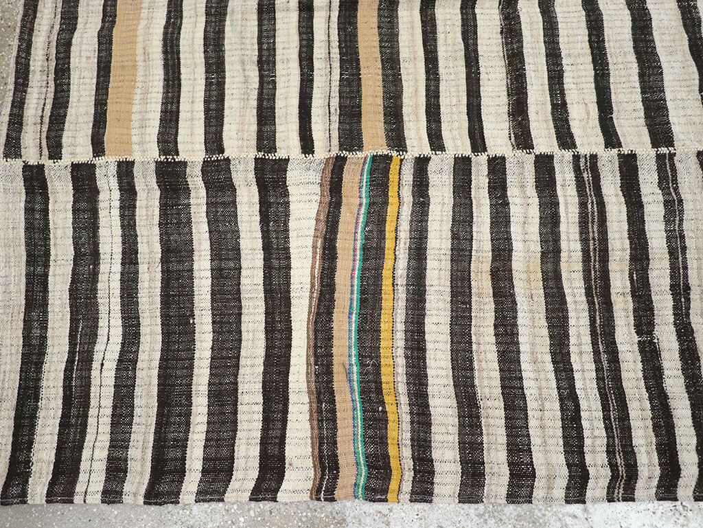 Vintage Persian Flatweave Kilim Accent Rug, No.25843 - Staging