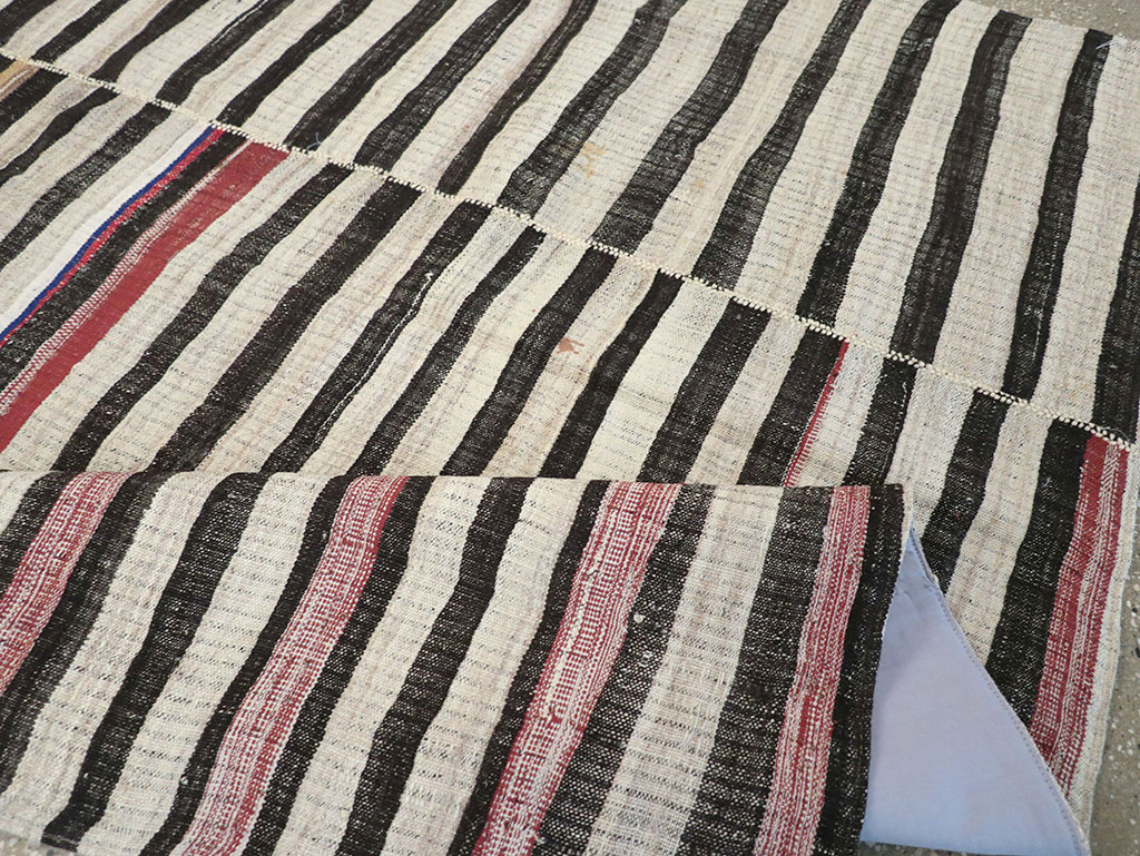 Vintage Persian Flatweave Kilim Accent Rug, No.25843 - Staging