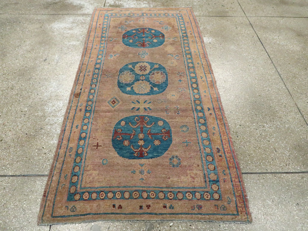 Antique East Turkestan Khotan Accent Rug, No.25862 - Staging