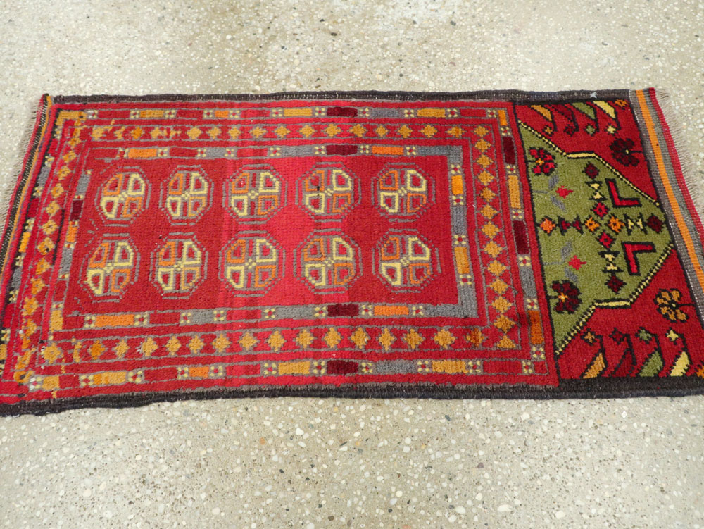 Vintage Central Asian Turkoman Tribal Throw Rug, No.25864 - Staging