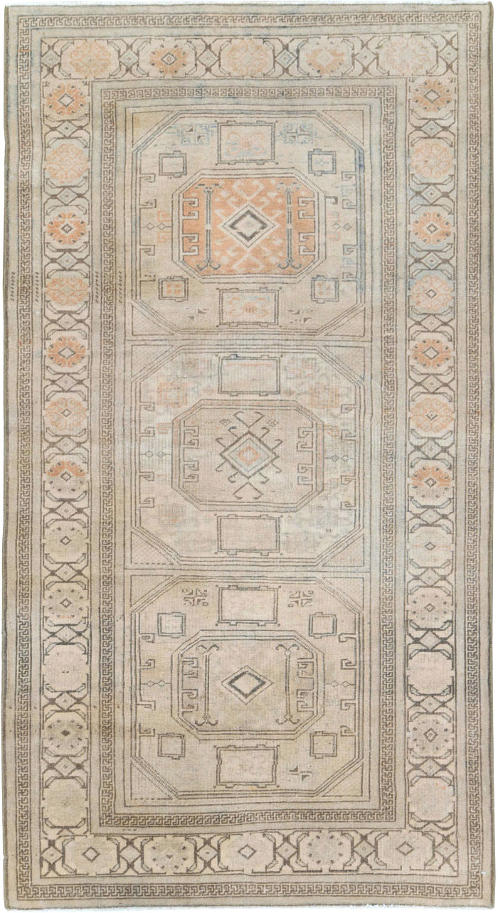 Antique Persian Tabriz Throw Rug, No.25869 - Staging
