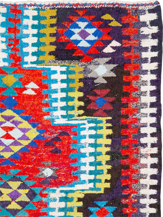 Vintage Persian Kilim, No.25906 - Staging